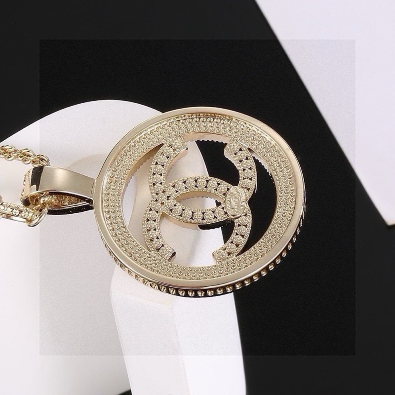 Ch**el necklaces